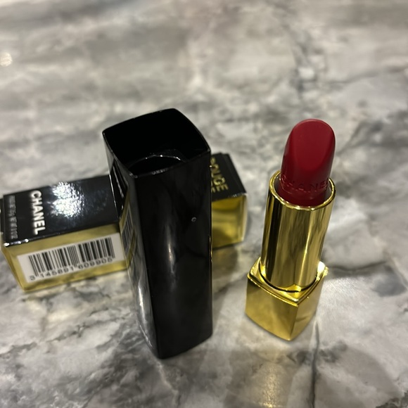 Chanel Rouge Allure Lipstick #99 (a soft blue red) - Picture 9 of 11